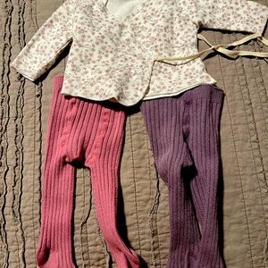 Jamie kay newborn wrap and 2 pair of tights.  Leggings NWOT. Perfect condition